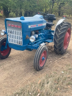 tractor ford3000 - imagine 3