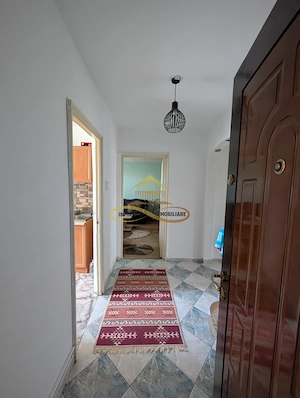 Apartament 3 camere decomandate, str.9 Mai - imagine 3