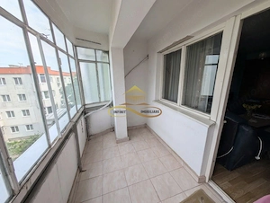 Apartament 3 camere decomandate, str.9 Mai - imagine 5