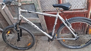 vand biciclete