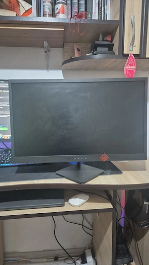 Gaming LED TN HP Omen 24.5 Full HD, FreeSync, 144Hz, 1ms, Display Port, Negru, Z7Y57AA