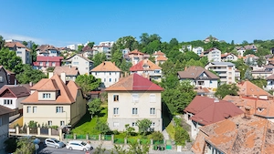 Doua apartamente cu potențial investițional în Dealul Cetății – Brasov
