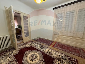 De vânzare  casǎ 5 camere și acces auto Ultracentral - imagine 4