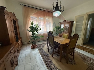 De vânzare  casǎ 5 camere și acces auto Ultracentral - imagine 3