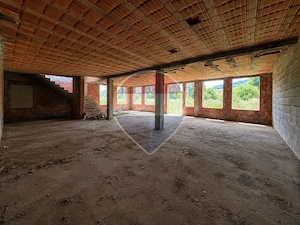 Cladire comerciala cu teren 10.000 mp | DN 13 - Hanul Bogatii-Maierus - imagine 7
