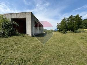 Cladire comerciala cu teren 10.000 mp | DN 13 - Hanul Bogatii-Maierus - imagine 5