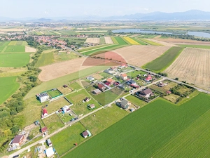 Teren intravilan de vanzare 1.100 mp - imagine 11