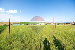 Teren intravilan de vanzare 1.100 mp - imagine 17