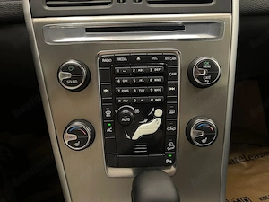 Volvo XC 60 - imagine 17