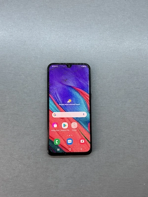 Samsung Galaxy A40 -64GB  4gb ram -android 11  -sticla sparta