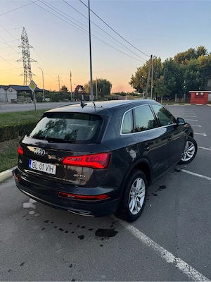 Audi Q5 2.0 quattro - imagine 4