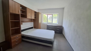 Apartament 2 camere, parter,CT, centru, liber, decomandat - imagine 4