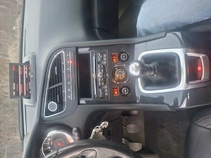 Peugeot 5008 - imagine 5
