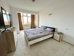 Apartament spatios 3 camere, 60 mp utili, mobilat - Central  - imagine 3