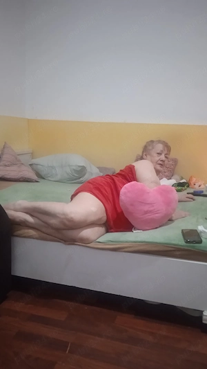 doamna cu experienta discreta singura in locatie AC