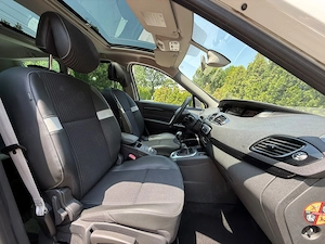 Renault Grand Scenic III Bose edition 1.6dci 130 CP Bi-xenon Panoramic - imagine 6