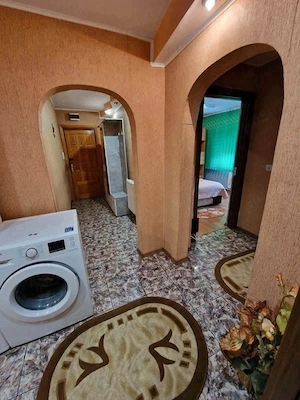 De vanzare apartament cu 3 camere decomandat, mobilat si utilat, Pret 49900euro - imagine 2