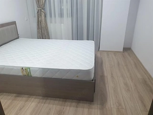 Apartament 3 camere Semicentral - Fratii Golesti, zona Mc, vav Arges Mall - imagine 12