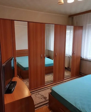 Apartament 2 Camere Full Decomandat Boxa Zona Soarelui - imagine 2