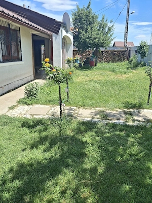 vand casa cu teren  cu drum servitute  periferia tg jiu