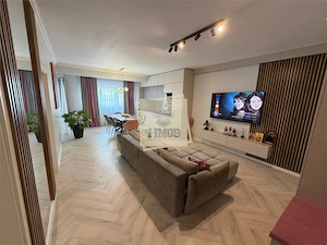 Apartament modern 2 camere balcon parcare subteran #259;