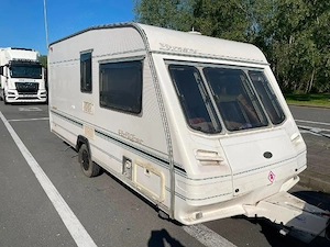 Rulotă Sterling Voyager 460 NT 