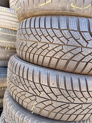 vand 2 anvelope 215/55 R17 - imagine 4