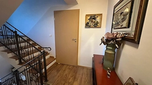 Casa individuala 6 camere cu teren 700 mp si garaj in Selimbar - imagine 12