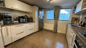 Casa individuala 6 camere cu teren 700 mp si garaj in Selimbar - imagine 6