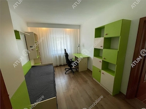 Apartament 3 camere decomandate 2 balcoane in zona centrala Sibiu - imagine 7