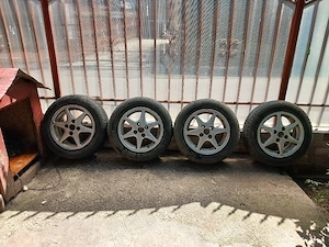 vand cauciucuri