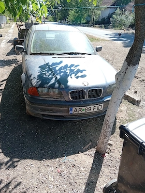 Vând bmw seria 3