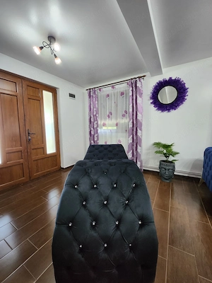 Vând pat cosmetică 