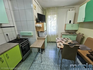 Apartament 2 camere Tudor etaj 2 mobilat utilat, garaj. Zona E.ON Gaz.