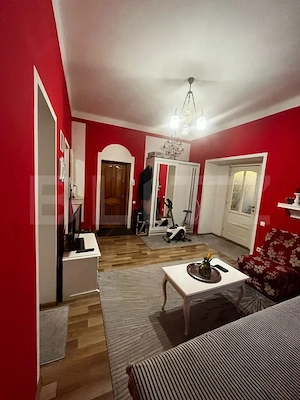 Apartament cu 3 camere de vânzare – Parter, zona Piața Armatei