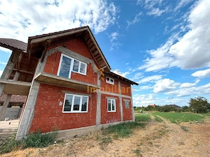 CASA CU ETAJ | TEREN 1439 MP | ZONA INAND | BIHOR - imagine 14