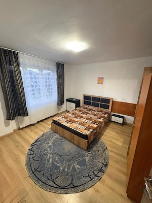 Apartament spațios și luminos cu 3 dormitoare și balcon închis - imagine 6