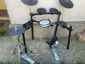 tobe electronice Yamaha DTX 502