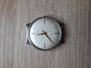 Vand ceas marca Prim 17 rubine