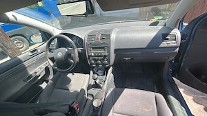 Vând Volskwagen Golf 1.4 - imagine 5