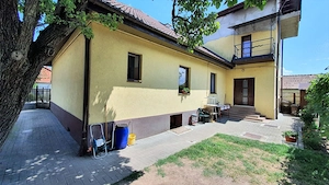 Casa 300 mp cu teren 430 mp Calea Poplacii