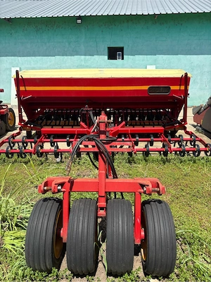 Semanatoare Vaderstad paioase - imagine 5