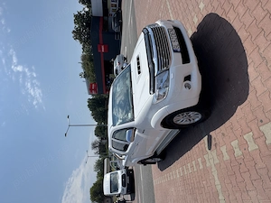 Vând Toyota Hilux 3.0 - imagine 2