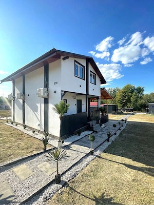  Surduc Lake house 574
