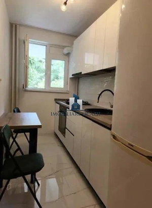 Inchiriere Apartament 2 Camere Semidecomandat Berceni-Nitu Vasile