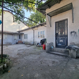 Proprietar: Vând Casă pe Strada Eroilor, Ploiești   Teren cu Deschidere de 15 m (Ideal Investiție) - imagine 7