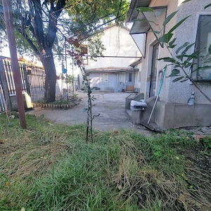 Proprietar: Vând Casă pe Strada Eroilor, Ploiești   Teren cu Deschidere de 15 m (Ideal Investiție) - imagine 8