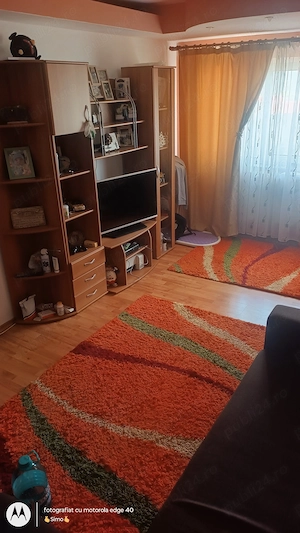 Vand apartament cu 2 camere 