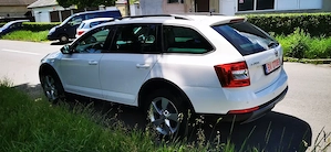 Skoda Octavia Scout - imagine 3
