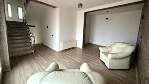 Casa individuala 380mp teren 465mp cartier Strand - imagine 11